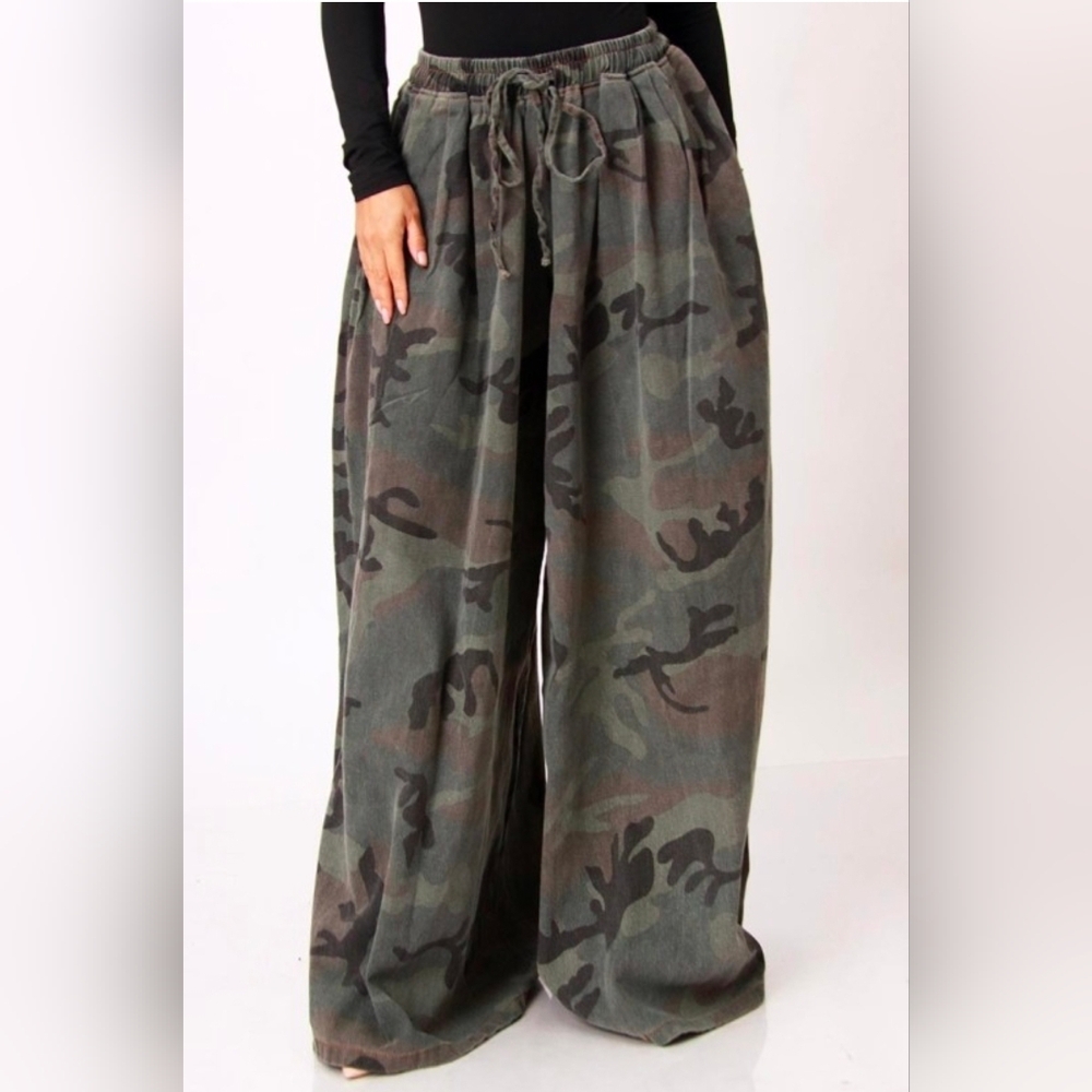 NEW!!! Camo High Waist Wide-Leg Pants - Picture 7 of 8